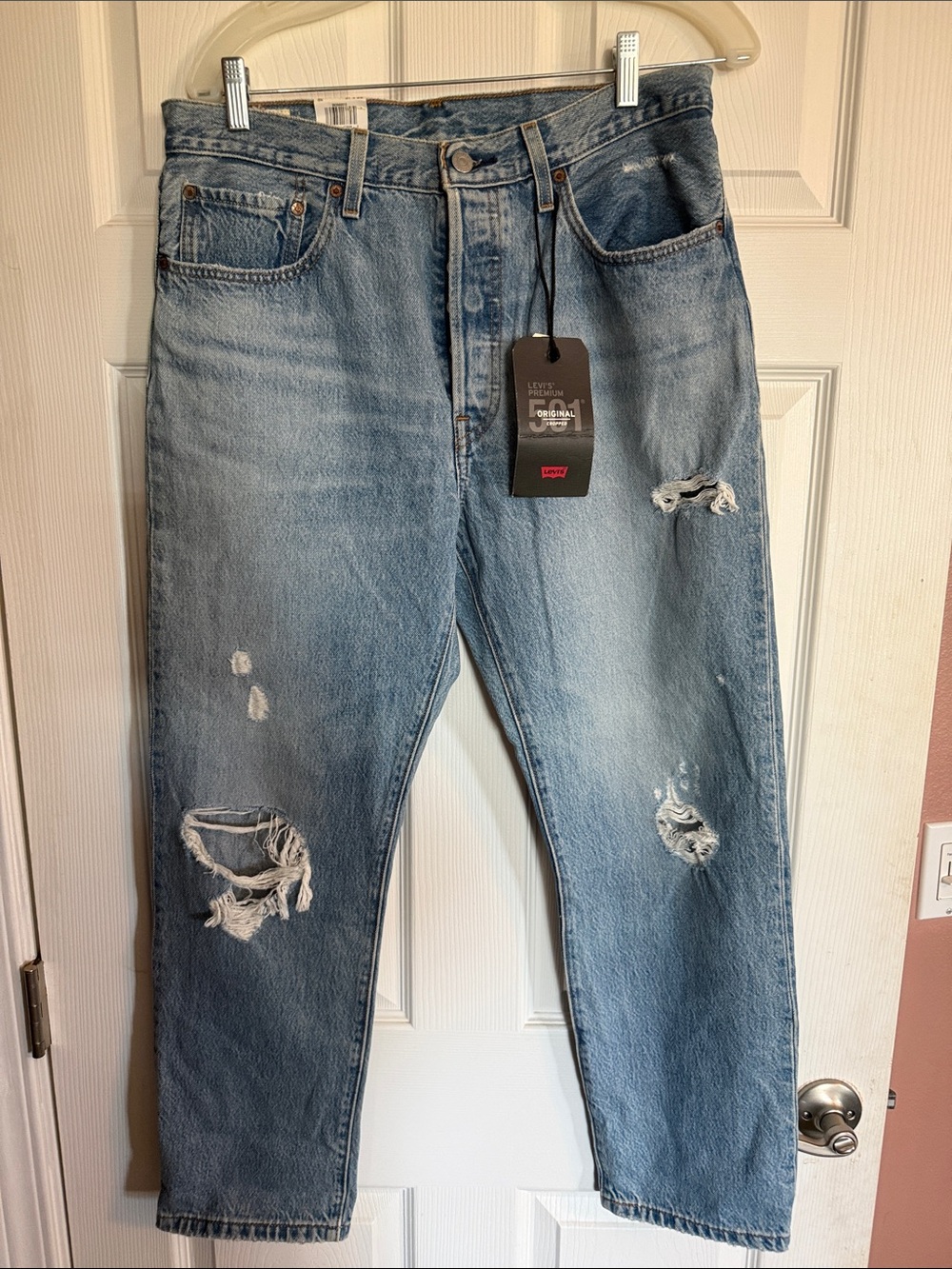 Levi's Men's Light Blue Distressed Relaxed Jeans